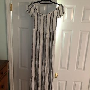 Rip Curl Off the Shoulder Maxi Dress Size M (with slits)